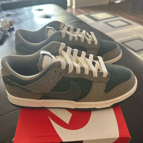 Men’s brand new Nike dunk low retro PRM size 8 1/2 - Picture 3 of 7